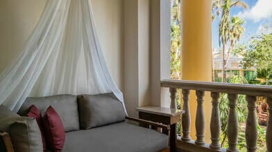 Upper Floor Suite